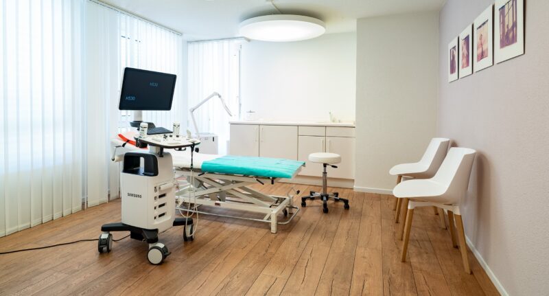 Combined sale of three Vascular Centers to medermis clinics